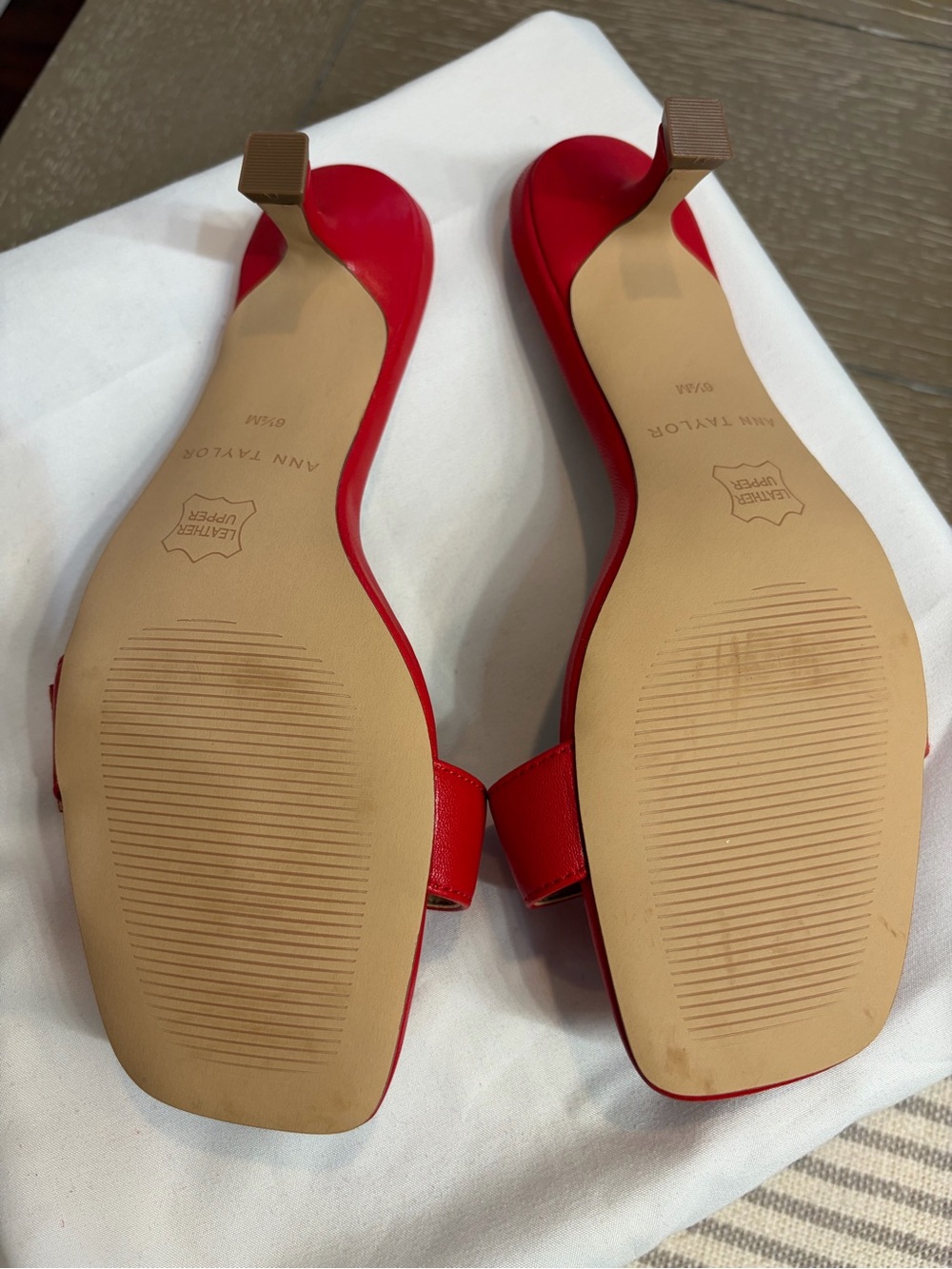 Ann Taylor Red Leather Buckle Slide Mules - Picture 4 of 5